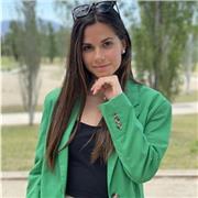 Soy estudiante de Química en la UB y doy clases de repaso de mates y química. Doy clases a todo tipo de alumnos de estas dos asignaturas y de las básicas de primaria y secundaria